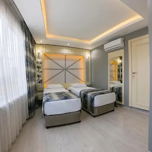 Hurriyet 2* Istambul