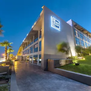 The S, Ascend Collection Otel